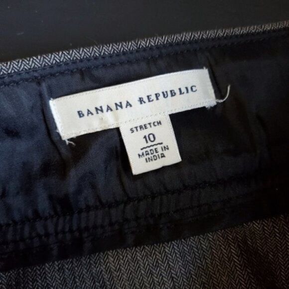 Banana Republic Stretch Pencil Skirt - Picture 2 of 7